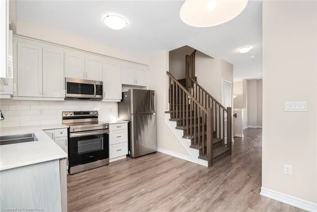 Additional image 15 of 575 Woodward Ave