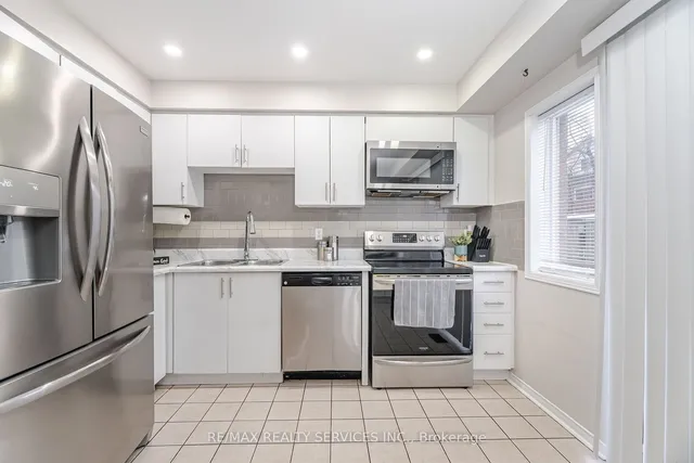 Additional image 6 of 47 Spadina Rd Unit 32
