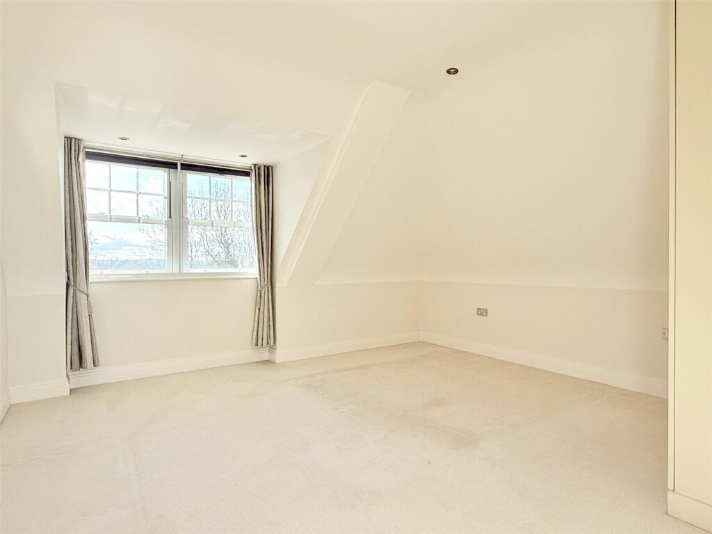 Additional image 11 of Georges Wood Road, Brookmans Park, Hertfordshire, AL9