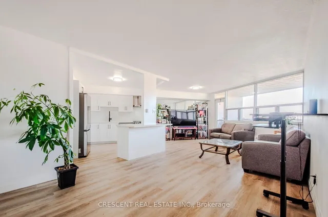 Additional image 4 of 551 The West Mall Unit 1522