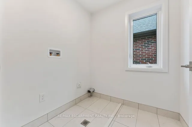 Additional image 33 of 199 Alessio Dr