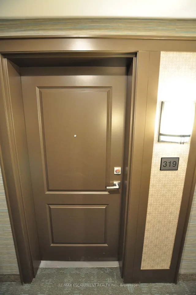 Additional image 2 of 450 Dundas St Unit 319