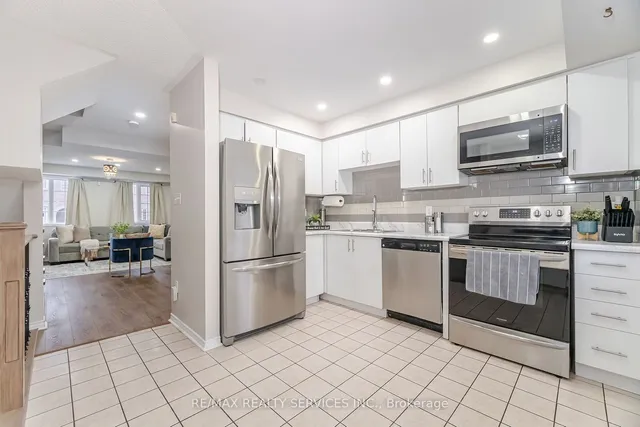 Additional image 7 of 47 Spadina Rd Unit 32