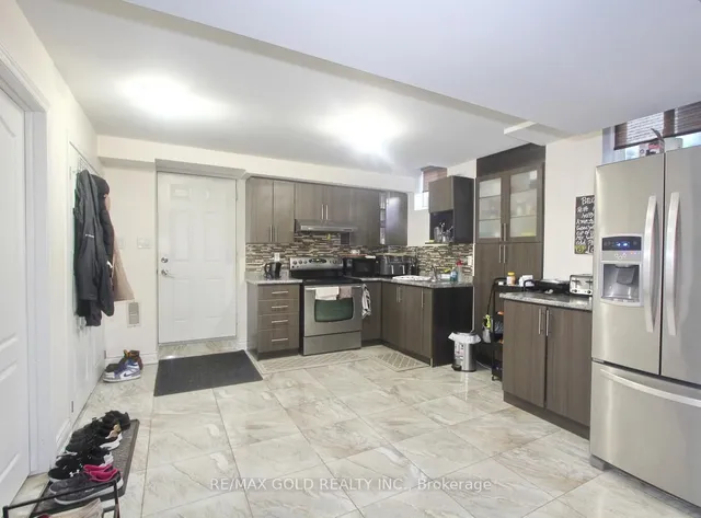 Additional image 38 of 62 Leparc Rd