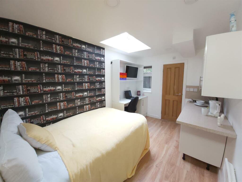 Additional image 2 of Alton Road