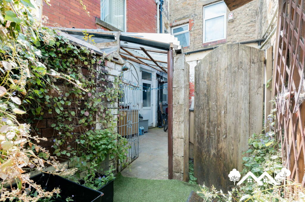 Additional image 45 of Blackburn Road, Darwen, BB3