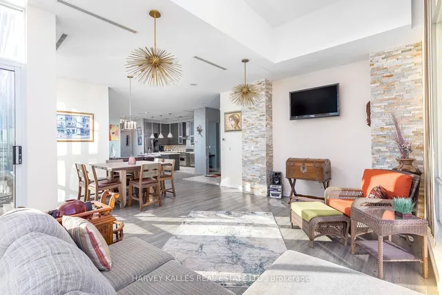 Additional image 12 of 15 Fort York Blvd Unit PH05