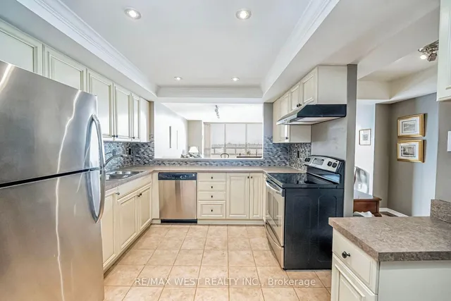 Additional image 24 of 320 Mill St Unit 606