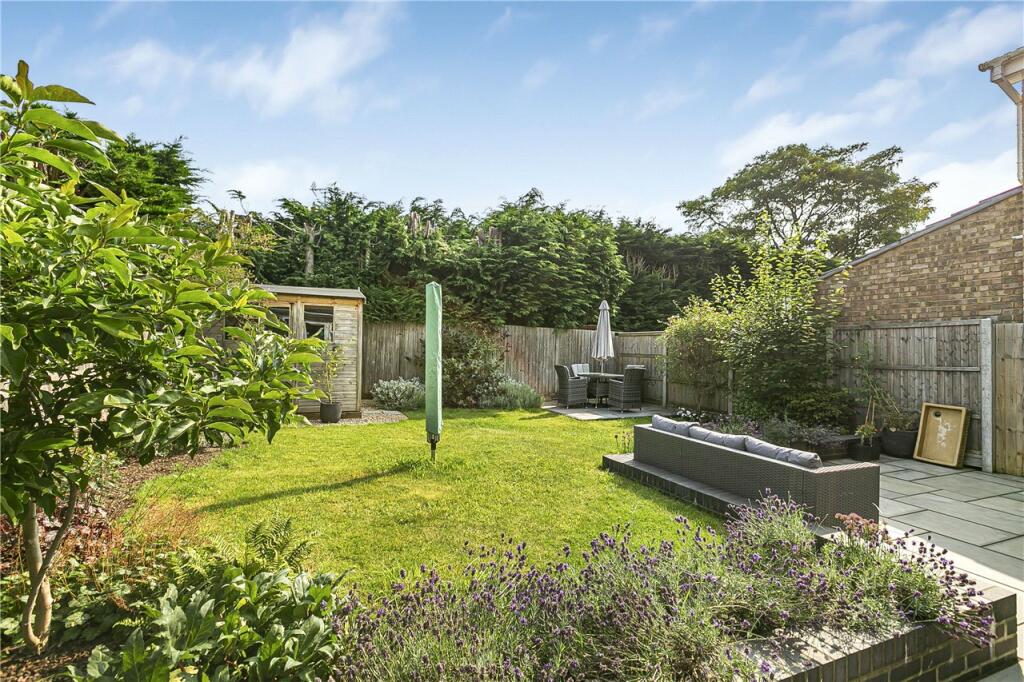 Additional image 16 of Hadrian Close, St. Albans, Hertfordshire, AL3