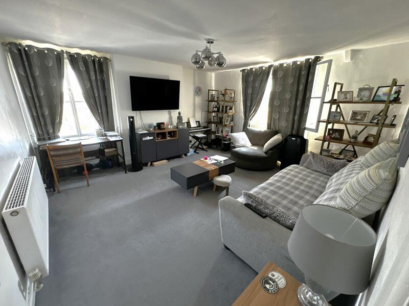 Additional image 11 of Standerwick