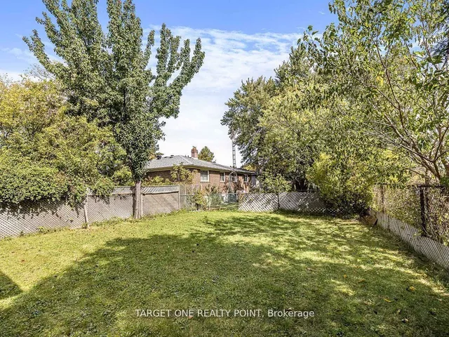 Additional image 32 of 205 Pineway Blvd