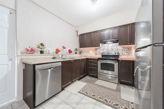 Additional image 15 of 103 Cedar Lake Cres