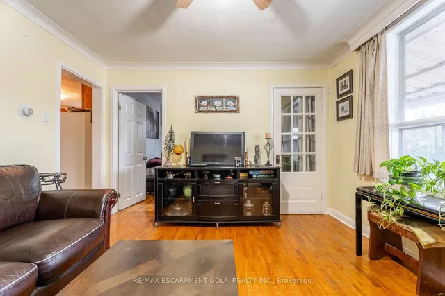 Additional image 9 of 214 Margaret Ave