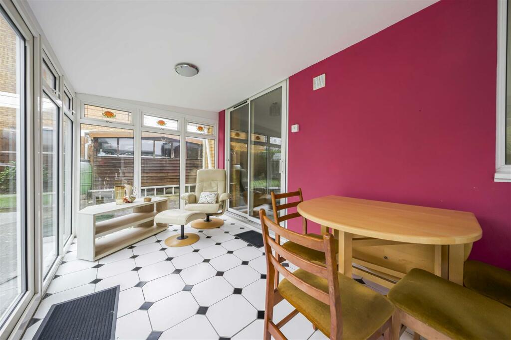 Additional image 6 of Dell Rise, Park Street, St. Albans