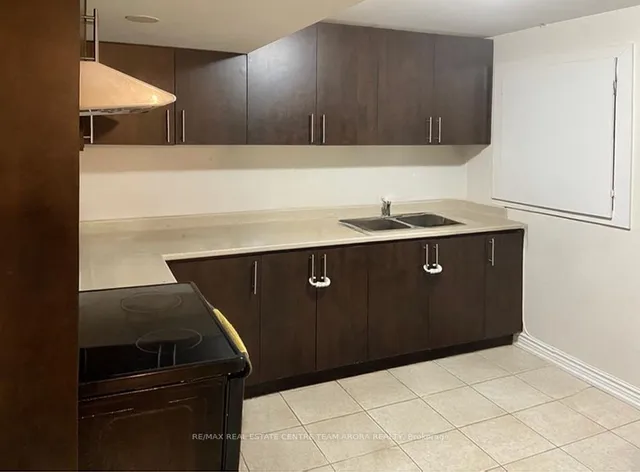 Additional image 29 of 590 Remembrance Rd