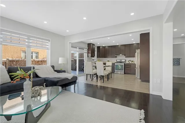 Additional image 13 of 897 Farmstead Dr