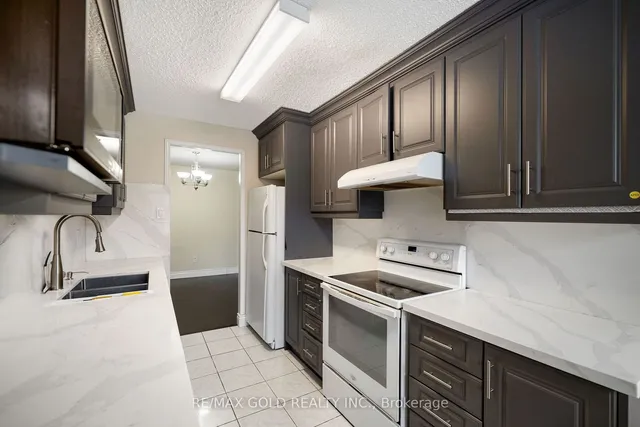 Additional image 10 of 15 Kensington Rd Unit 307