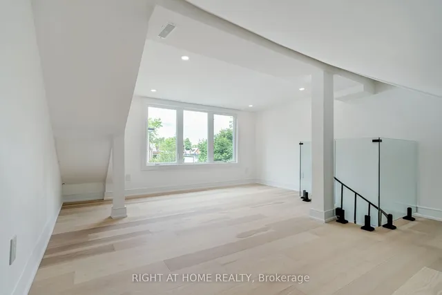 Additional image 21 of 714 Palmerston Ave