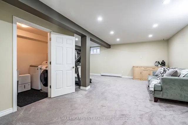 Additional image 25 of 1493 Ester Dr