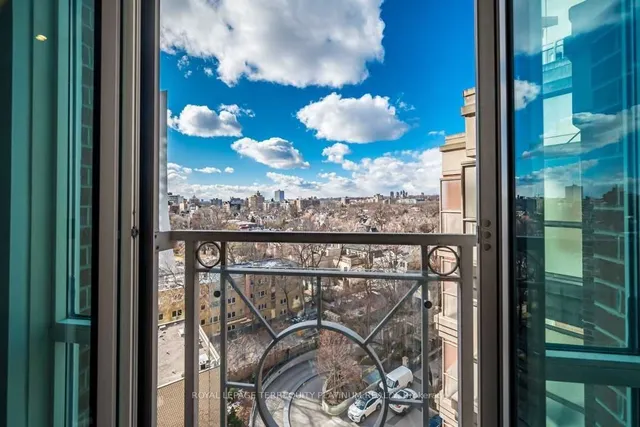 Additional image 19 of 38 Avenue Rd Unit 902