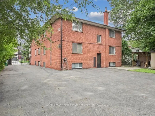 Additional image 34 of 18 Thirty Third St