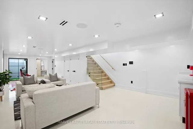 Additional image 32 of 174 Lisgar St