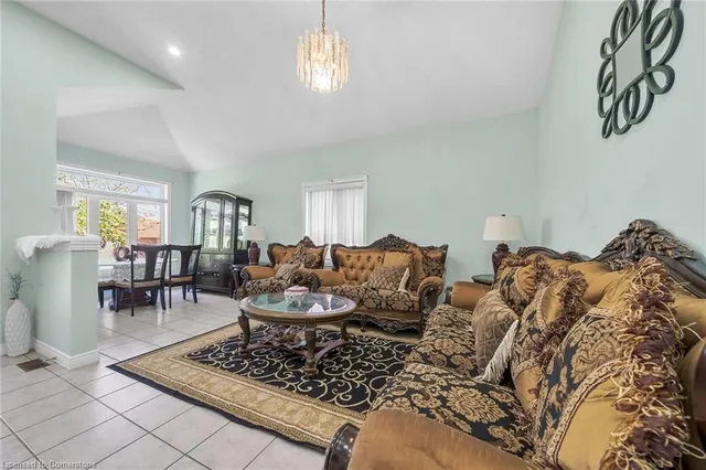 Additional image 8 of 33 Tallman St