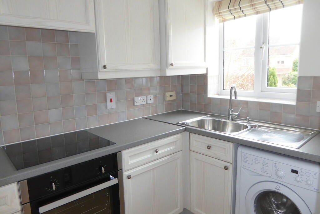 Additional image 5 of Orient Close, St Albans