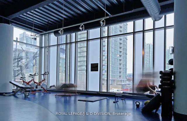 Additional image 39 of 35 Mariner Terr Unit 3702