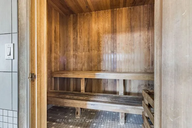 Additional image 34 of 9 George St Unit 907