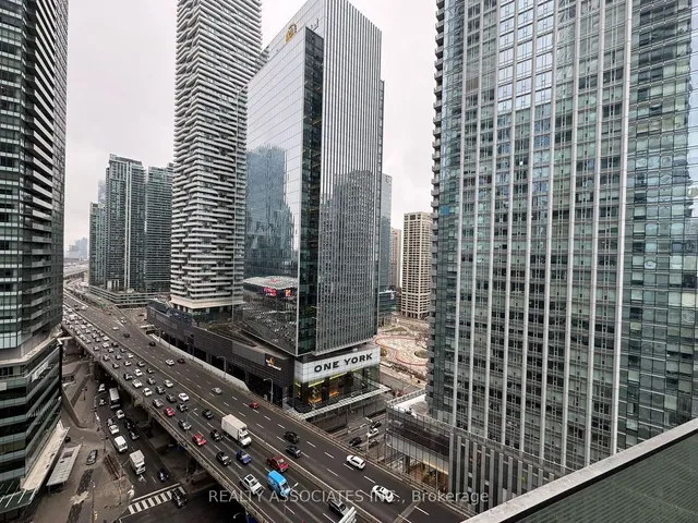 Additional image 8 of 12 York St Unit 1701