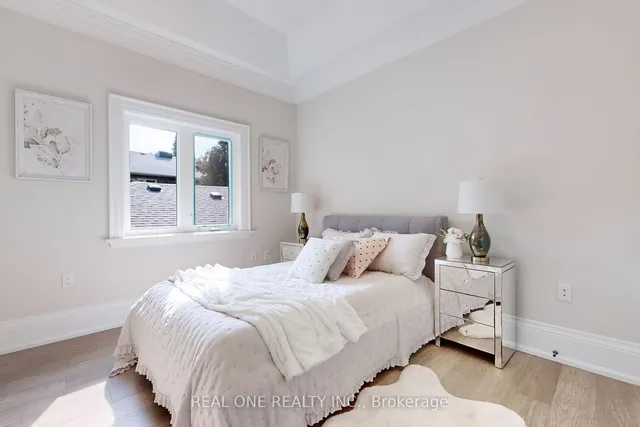 Additional image 29 of 12 Resolution Cres