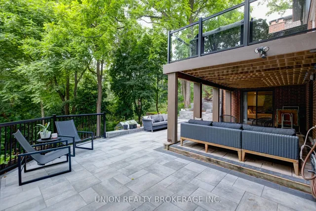 Additional image 33 of 116 Scarboro Cres