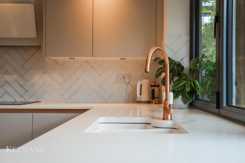 Additional image 19 of Applecross Drive, Burnley