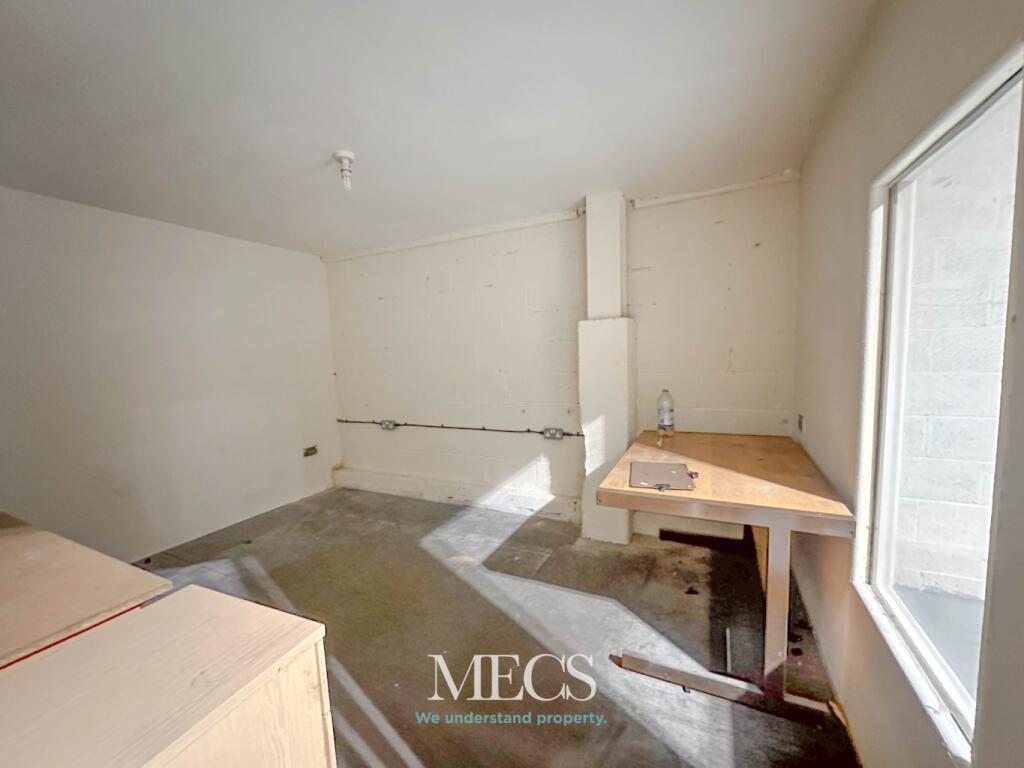 Additional image 3 of 125, Lodgefield Road, Halesowen, West Midlands, B62 8AX