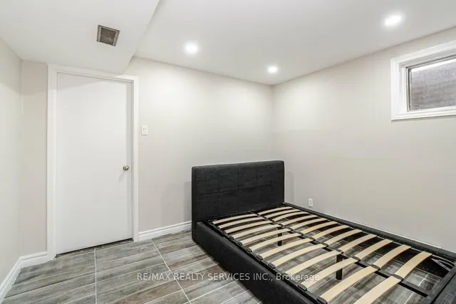 Additional image 21 of 13 Weybridge Tr