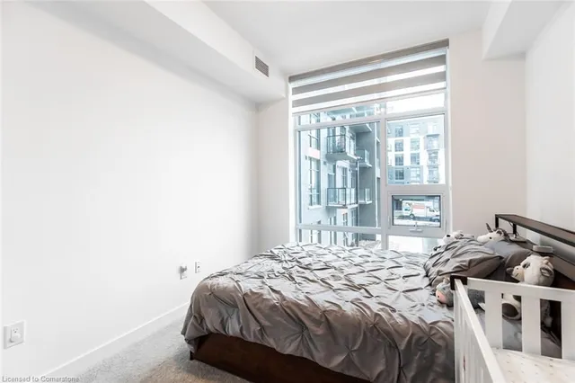 470 Dundas St Unit 214