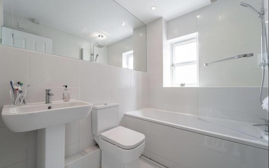 Additional image 7 of Dickens Heath Road, Solihull