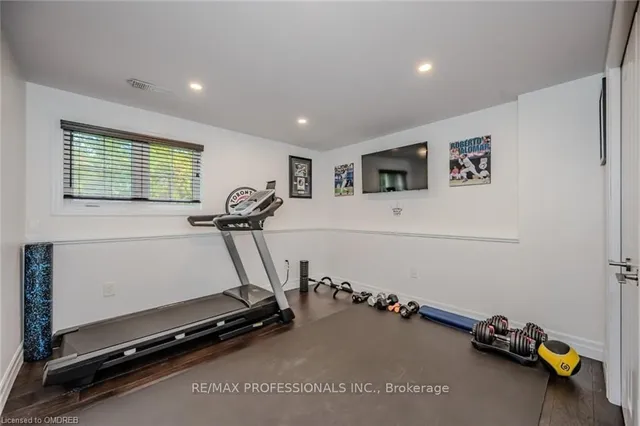 Additional image 32 of 487 WETTLAUFER Terr