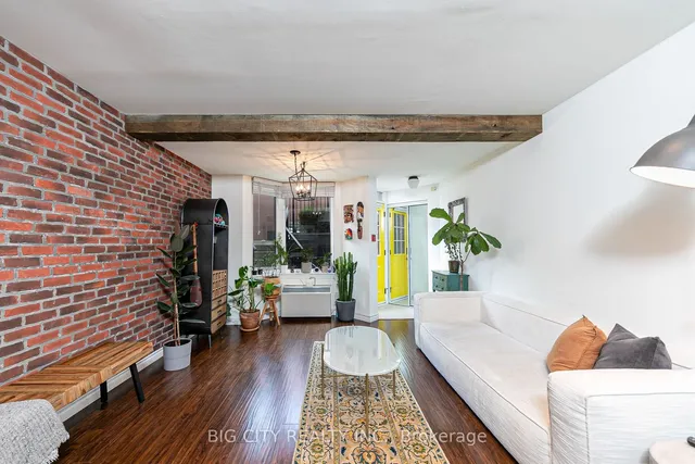 Additional image 4 of 570 Wellington St Unit 12B