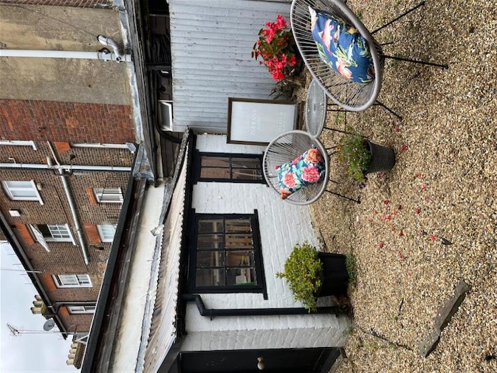 Additional image 4 of SOFT FURNISHINGS AND HOMEWARE RETAILER, Hertfordshire