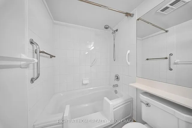 Additional image 24 of 55 STRATHAVEN Dr Unit 1105