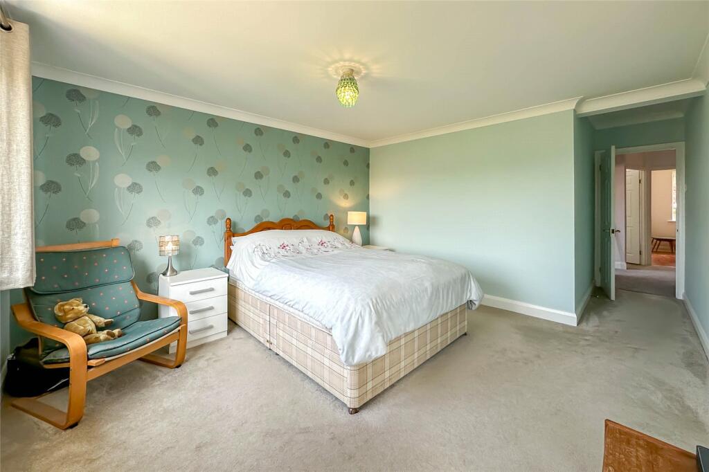 Additional image 21 of Oakwood Drive, St. Albans, Hertfordshire, AL4