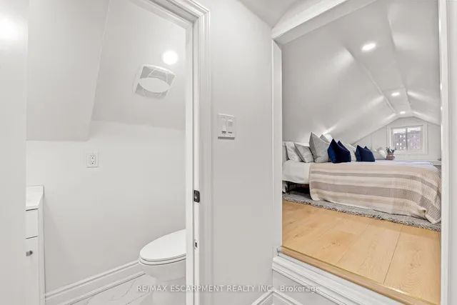 Additional image 20 of 20 Walter Ave