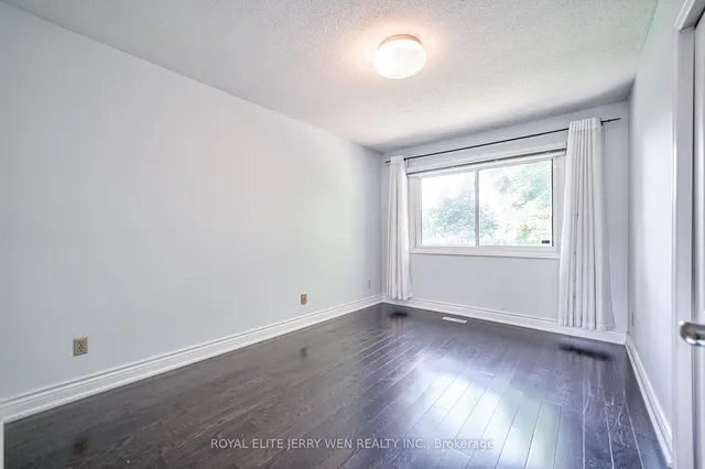 Additional image 14 of 10 Mellowood Dr