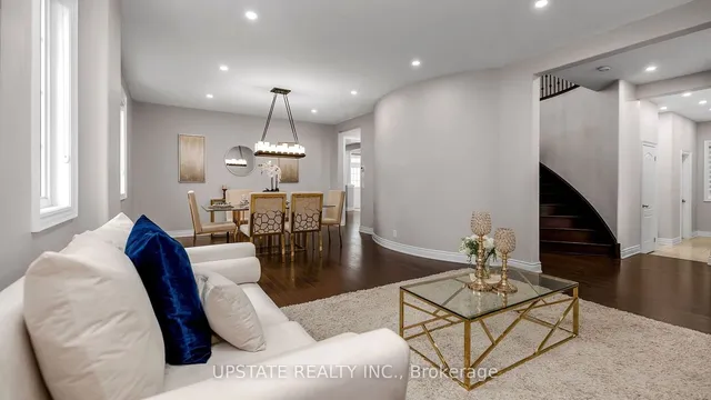 Additional image 9 of 23 Louisburg Cres