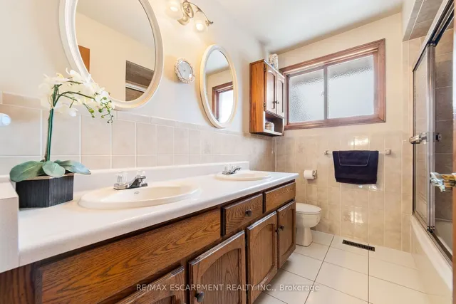 Additional image 20 of 274 LLOYMINN Ave