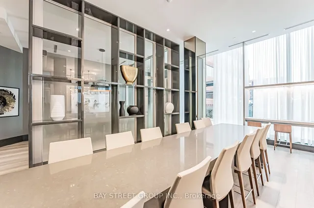 Additional image 31 of 250 Lawrence Ave Unit 526