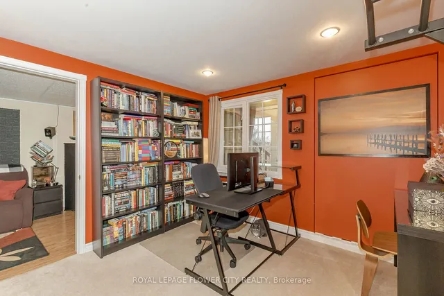 Additional image 30 of 142 Vintage Gate