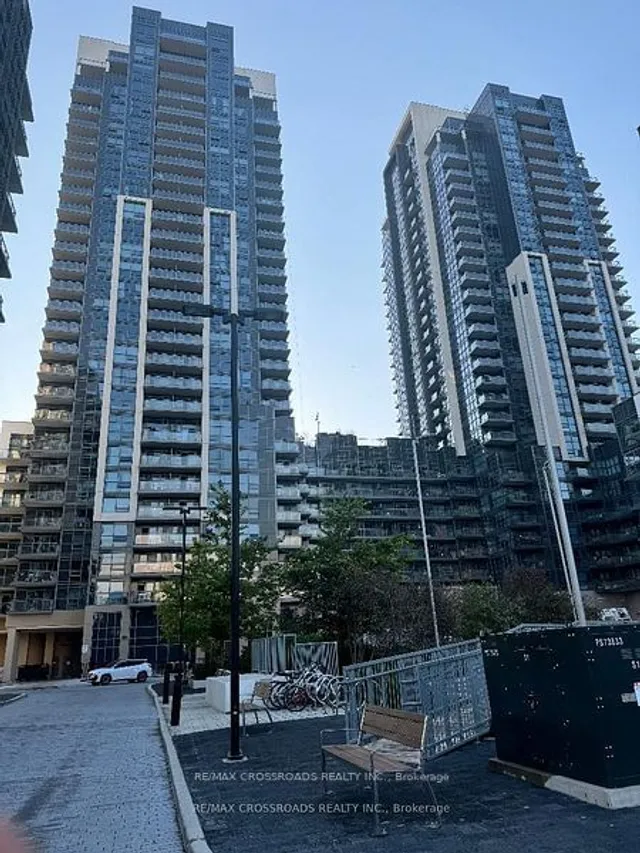 Additional image 5 of 20 Meadowglen Pl Unit 422